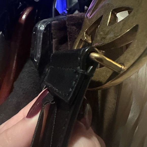 Gucci Black Leather GG Marmont Belt with Gold Buckle - Picture 9 of 10